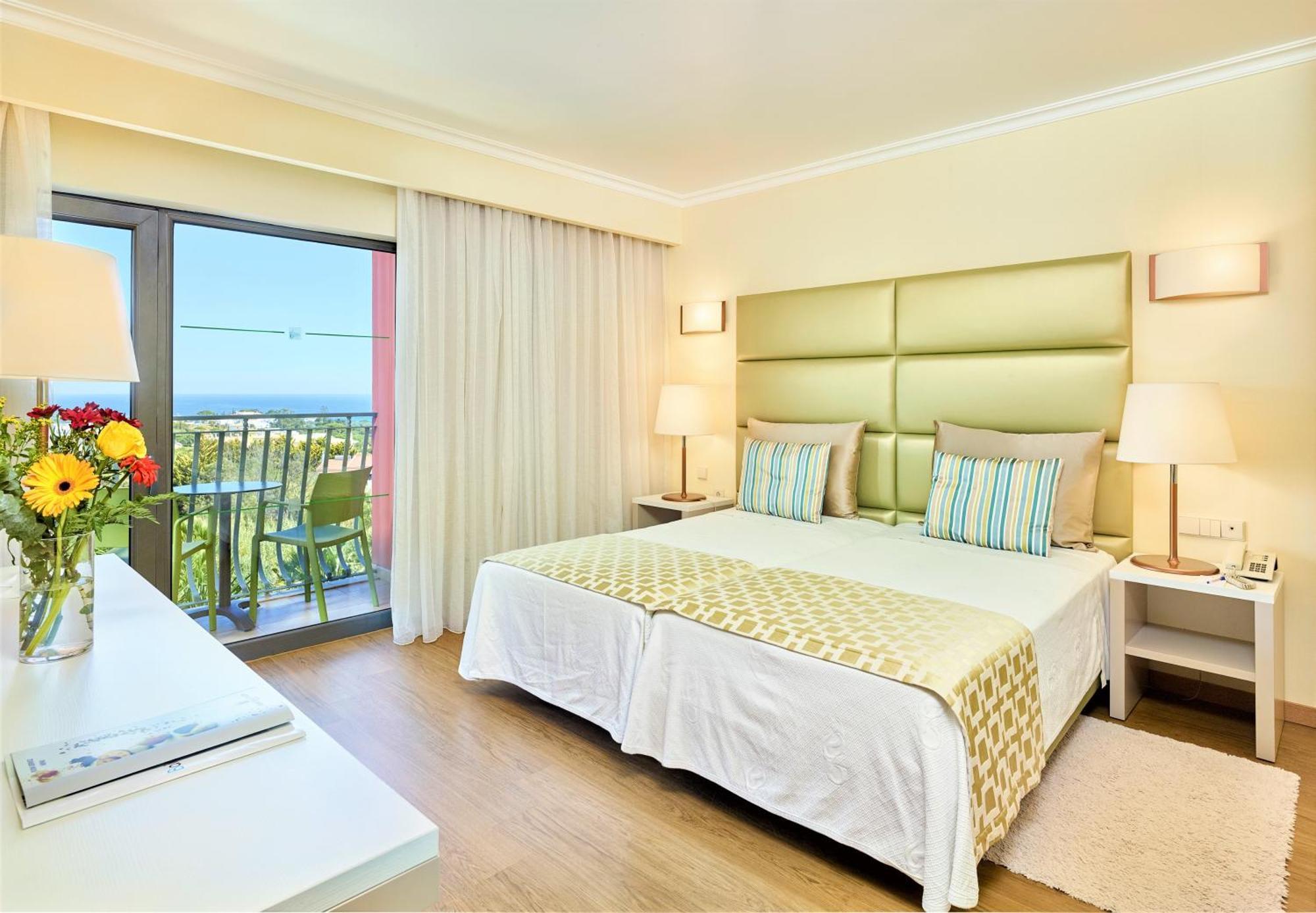 Deluxe Suite with Sea View,1274513005:JPEG