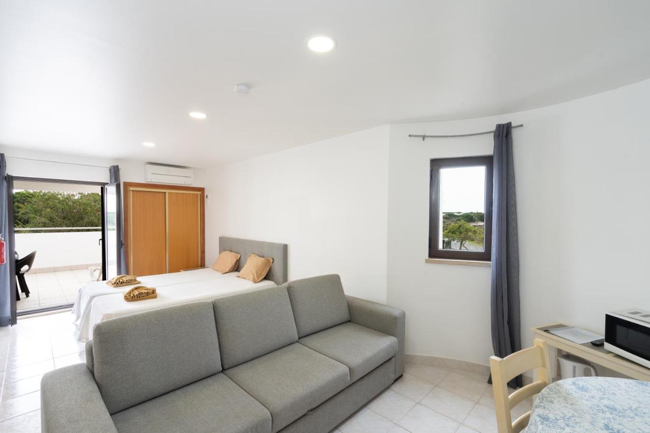 One-Bedroom Apartment,1357322474:JPEG