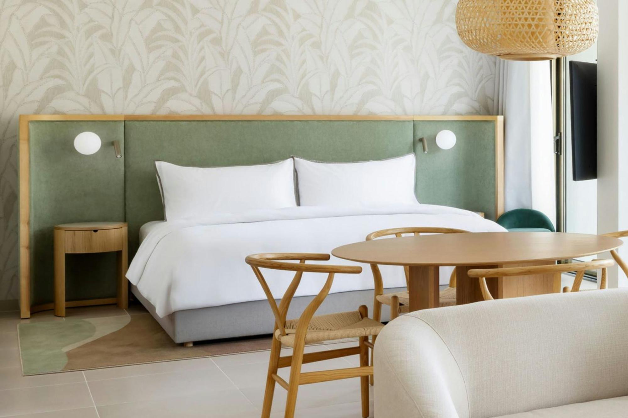 Two-Bedroom Suite with Sea View,1697979408:JPEG