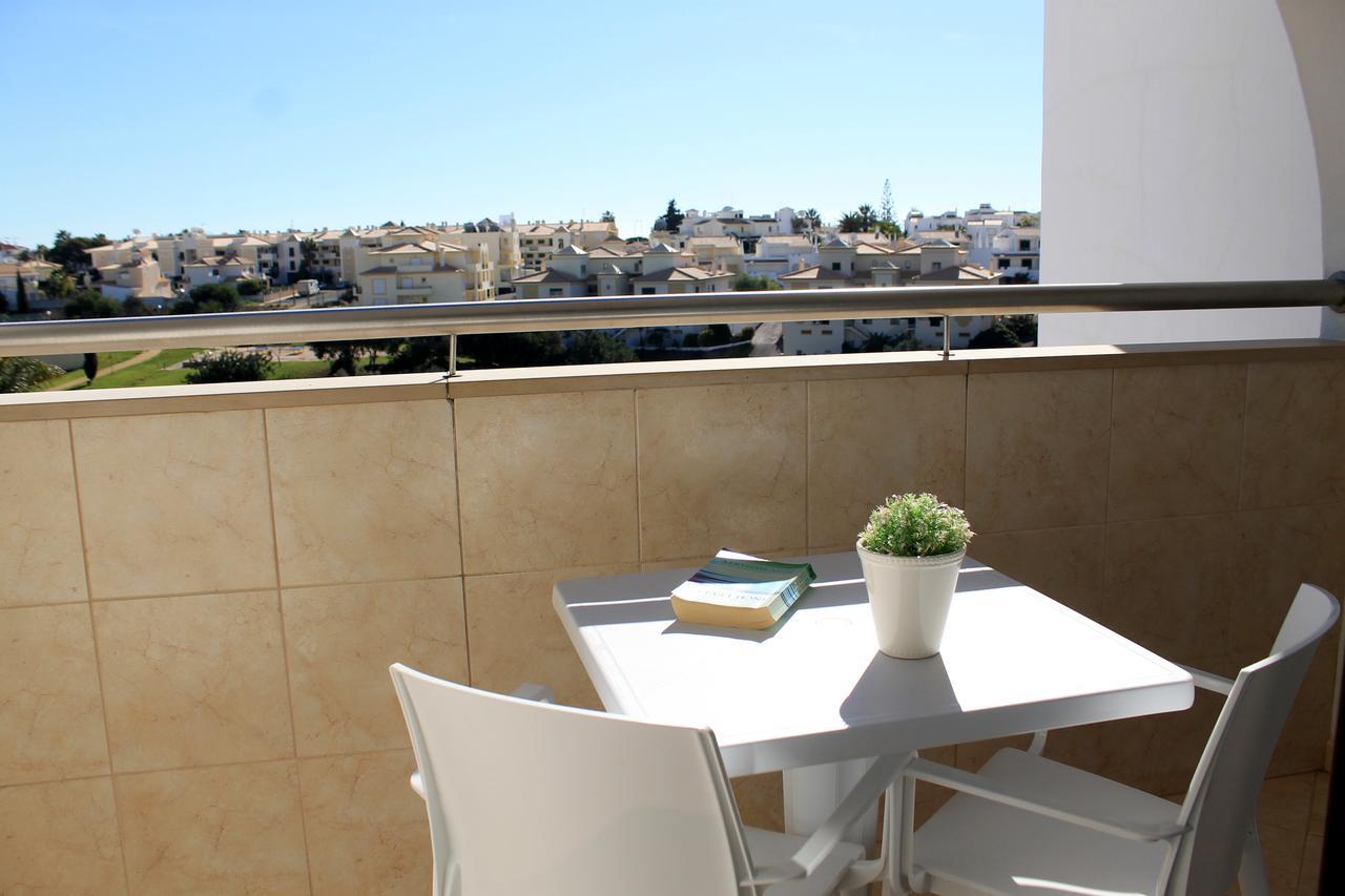 One-Bedroom Apartment Pool View,596755890:JPEG